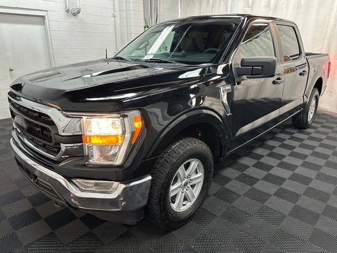 Used 2022 Ford F150 XLT w/ Trailer Tow Package AWD/4WD image 4