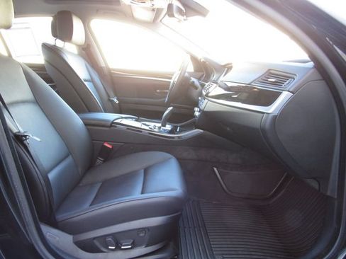Used 2012 BMW 528i xDrive Sedan AWD/4WD image 19
