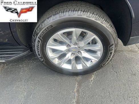 Used 2023 Chevrolet Tahoe Premier RWD image 38