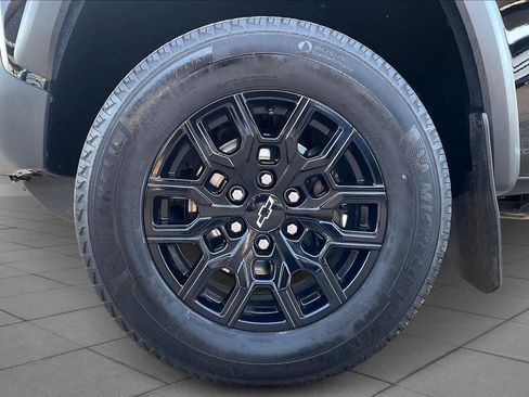 Used 2023 Chevrolet Colorado Trail Boss w/ Technology Package image 11