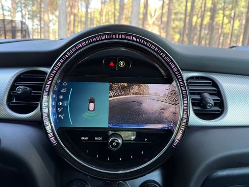 Used 2024 MINI Cooper S image 2