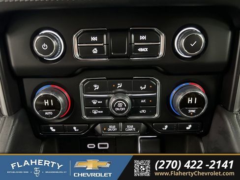 Used 2024 Chevrolet Tahoe LT w/ LT Signature Plus Package image 30