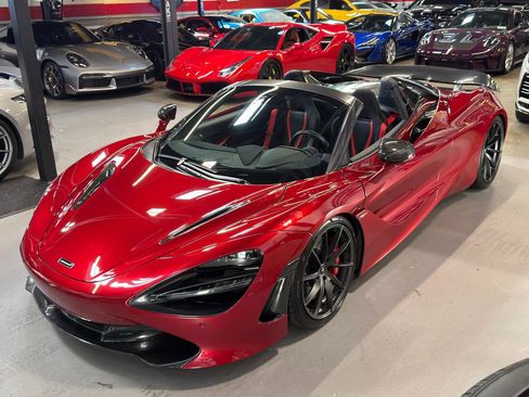 Used 2022 McLaren 720S Spider RWD image 12