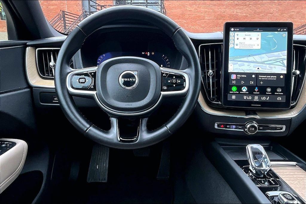 Certified 2026 Volvo XC60 B5 Plus AWD/4WD image 7