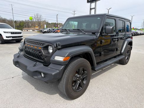Used 2023 Jeep Wrangler Unlimited Sport AWD/4WD image 1