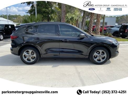 Certified 2023 Ford Escape ST-Line w/ Tech Pack #1 image 3