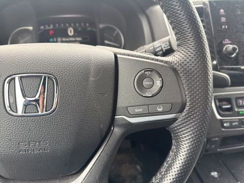 Used 2025 Honda Passport EX-L image 23