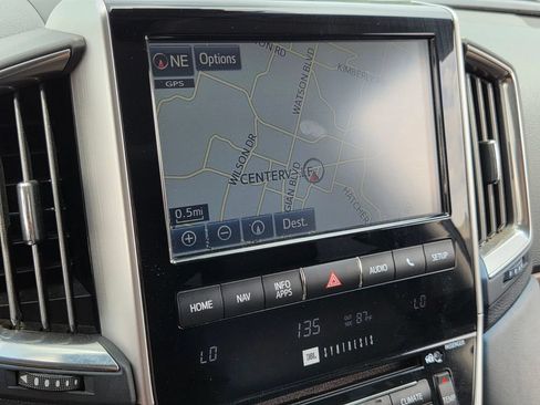 Used 2019 Toyota Land Cruiser AWD/4WD image 20