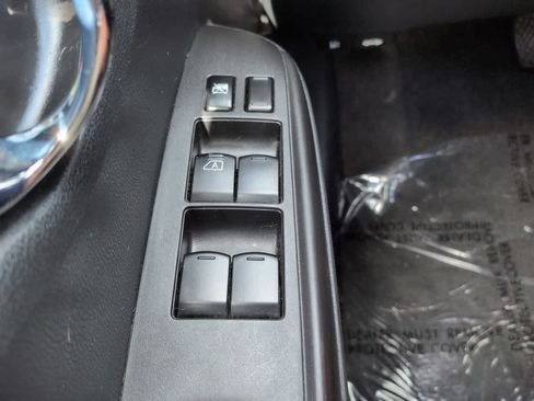 Used 2017 Nissan Versa Note SV FWD image 20