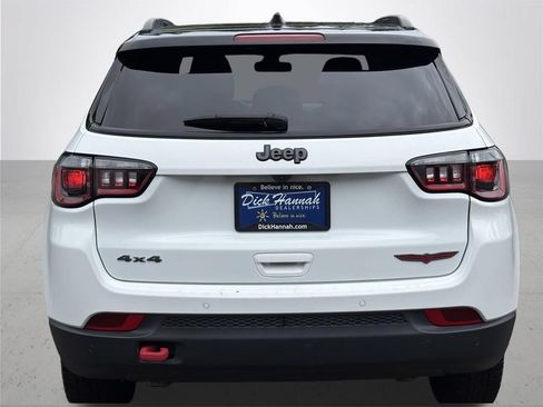 Used 2024 Jeep Compass Trailhawk AWD/4WD image 5