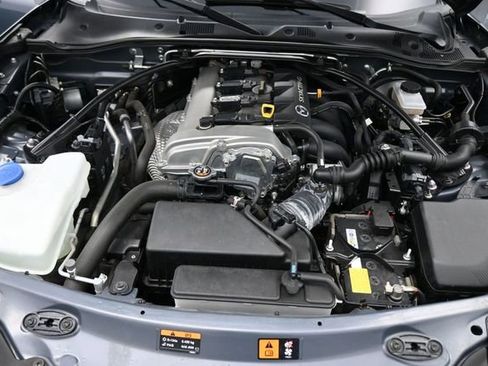 Used 2020 MAZDA MX-5 Miata Grand Touring RWD image 19