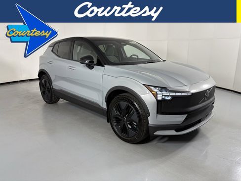 New 2026 Volvo EX30 Cross Country Ultra image 1
