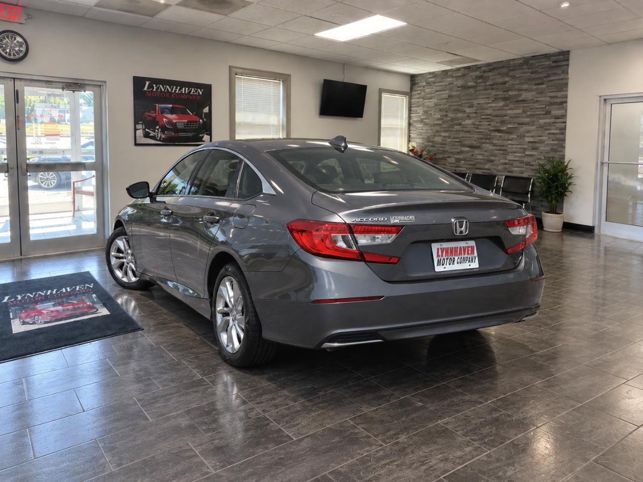 Used 2019 Honda Accord LX image 6