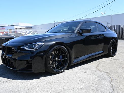 Used 2023 BMW M2 w/ Lighting Package RWD image 2