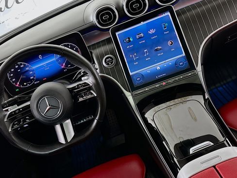 Used 2024 Mercedes-Benz GLC 300 4MATIC w/ AMG Line image 16