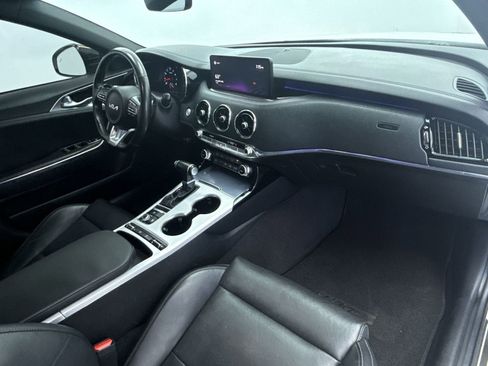 Used 2022 Kia Stinger GT1 image 15