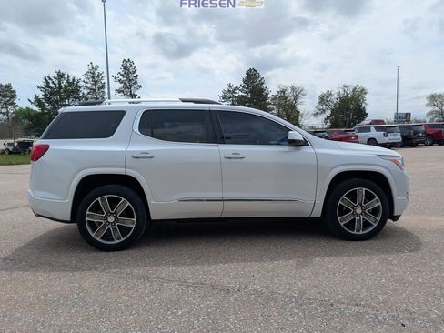 Used 2017 GMC Acadia Denali w/ Technology Package AWD/4WD image 7