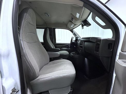Used 2024 Chevrolet Express 3500 LT w/ LT Preferred Equipment Group RWD image 15