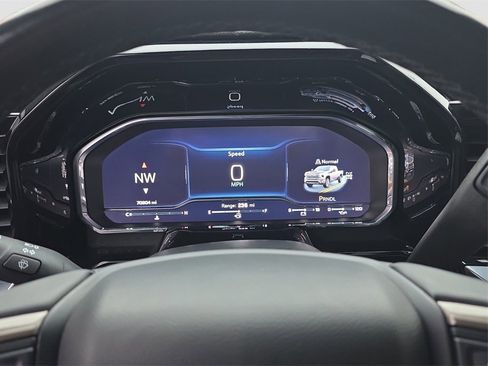 Used 2024 Chevrolet Silverado 3500 High Country w/ High Country Premium Package image 10