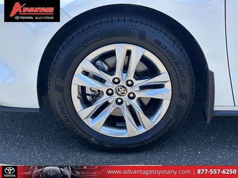 Certified 2023 Toyota Sienna Limited AWD/4WD image 11