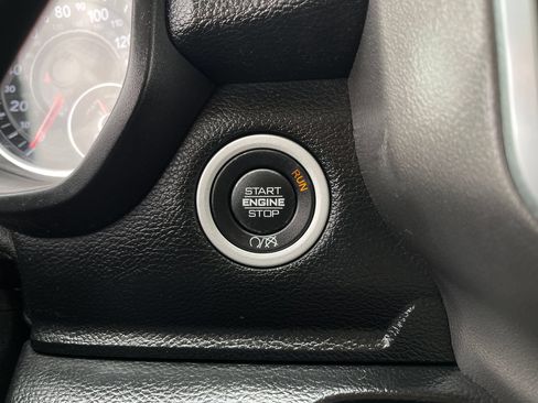 Used 2019 RAM 2500 Big Horn AWD/4WD image 19