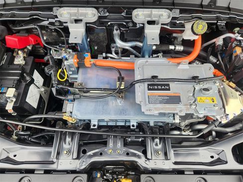 New 2026 Nissan Leaf Platinum+ image 22