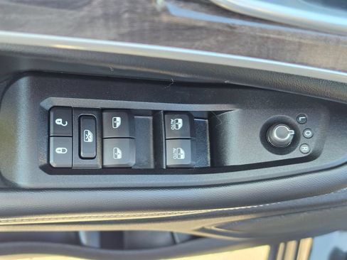 Used 2023 Jeep Grand Cherokee L Limited AWD/4WD image 13