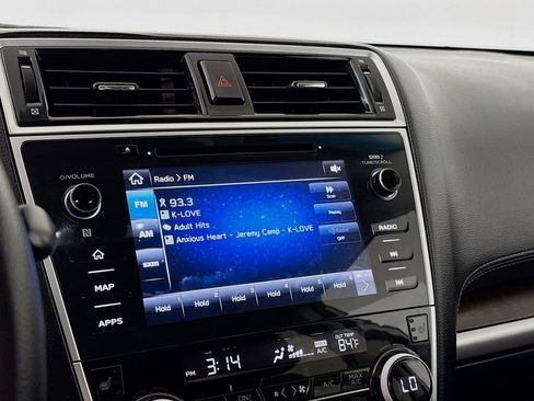 Used 2018 Subaru Outback 2.5i Limited AWD/4WD image 16