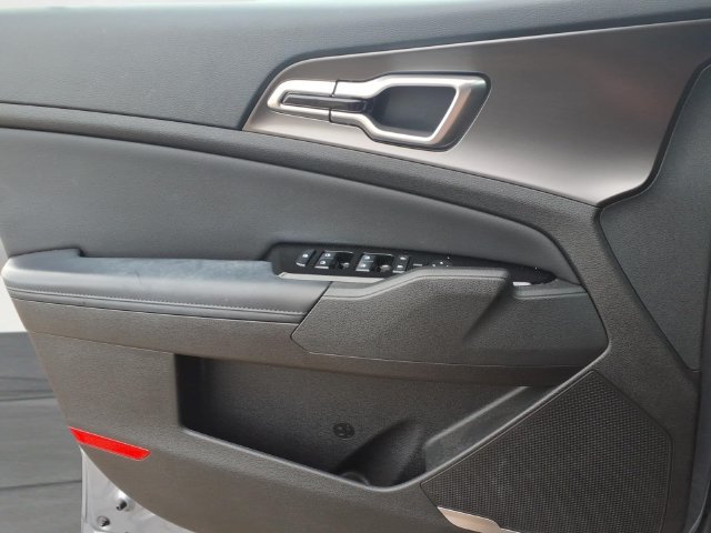 Used 2023 Kia Sportage EX FWD image 17