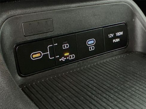 Used 2024 Hyundai Kona SEL AWD/4WD image 30