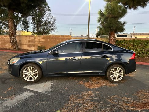 Used 2013 Volvo S60 T5 image 16