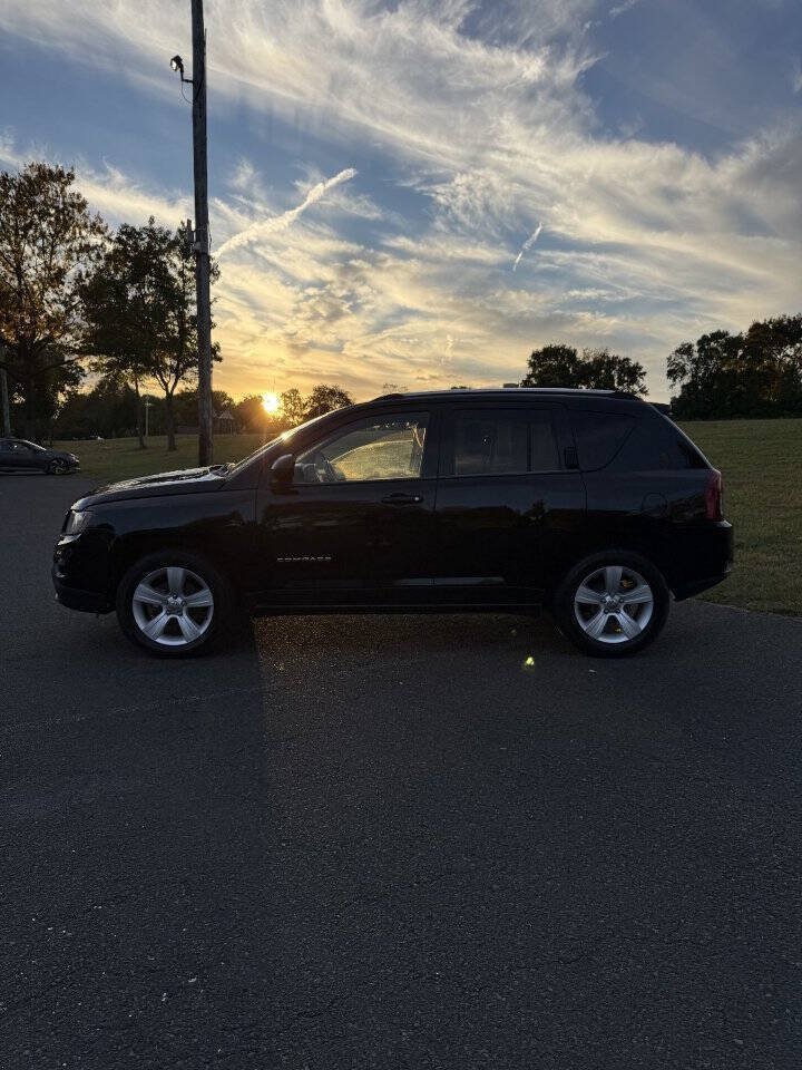 Used 2014 Jeep Compass Sport w/ Power Value Group FWD image 4