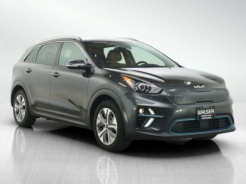 Used 2022 Kia Niro EX w/ Cold Weather Package image 7