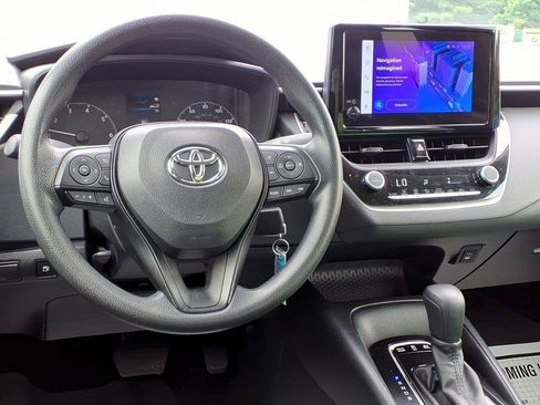 Used 2024 Toyota Corolla LE FWD image 10