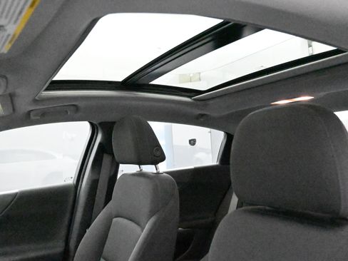 Used 2024 Chevrolet Malibu LT image 21