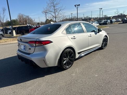 Used 2024 Toyota Corolla SE image 4