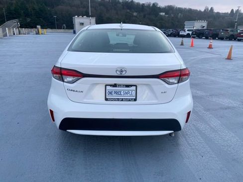 Certified 2022 Toyota Corolla LE image 13