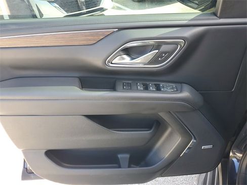 Used 2022 Chevrolet Tahoe High Country image 17