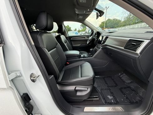 Used 2023 Volkswagen Atlas SE AWD/4WD image 27