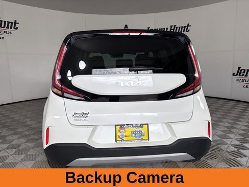 Used 2025 Kia Soul LX w/ LX Technology Package FWD image 6