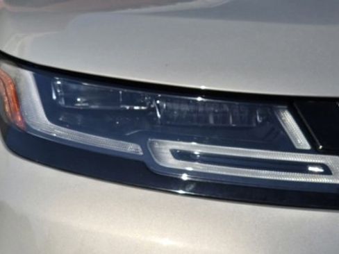 Used 2021 Land Rover Range Rover Evoque SE image 13