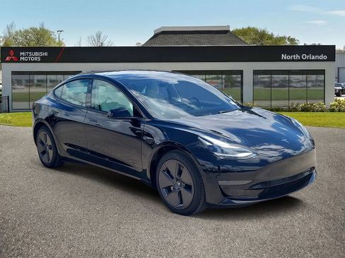 Used 2023 Tesla Model 3 Standard Range RWD image 4