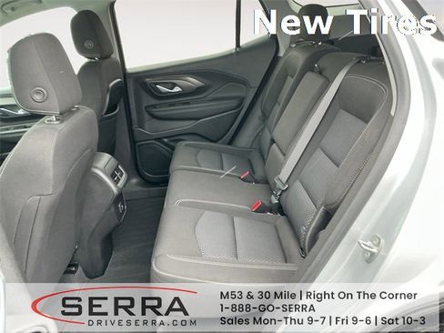 Used 2022 GMC Terrain SLE w/ Driver Convenience Package image 13