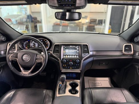 Used 2017 Jeep Grand Cherokee Limited AWD/4WD image 23