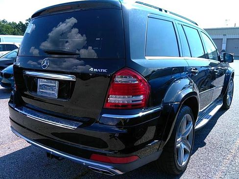 Used 2012 Mercedes-Benz GL 550 4MATIC image 5