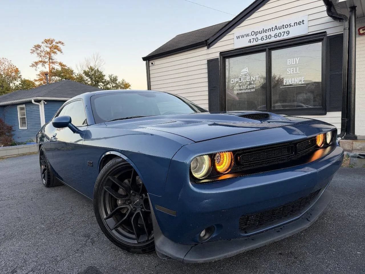 Used 2020 Dodge Challenger R/T Scat Pack RWD image 1