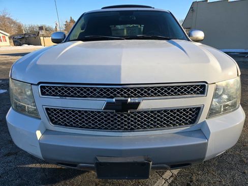 Used 2007 Chevrolet Avalanche LT w/ LT Preferred Equipment Group image 2