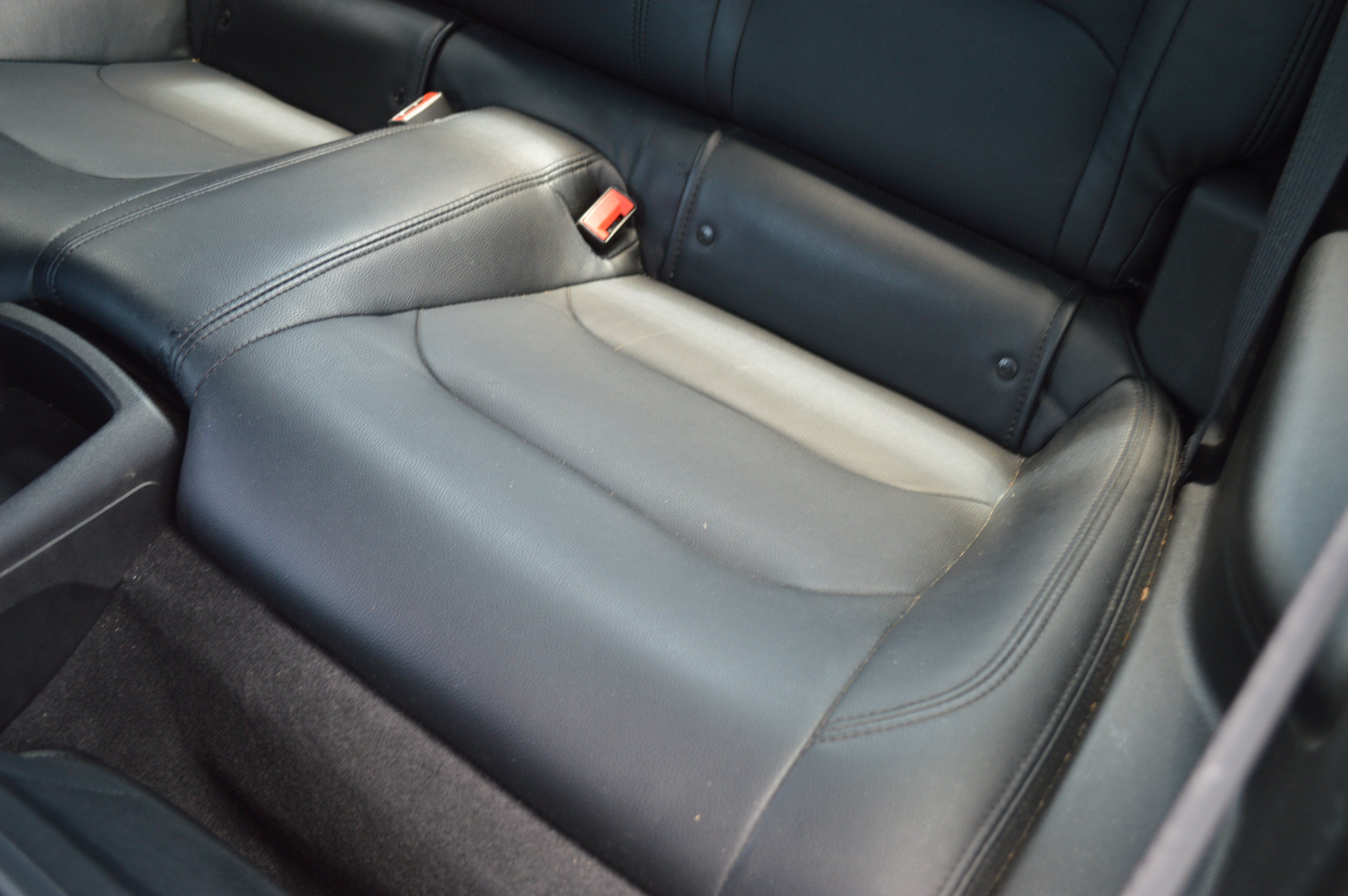 Used 2018 Chevrolet Camaro LT RWD image 33
