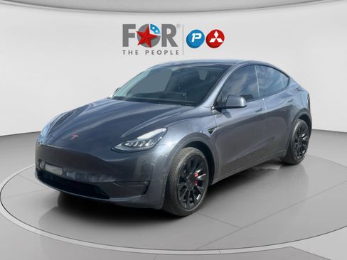 Used 2021 Tesla Model Y Long Range AWD/4WD image 1