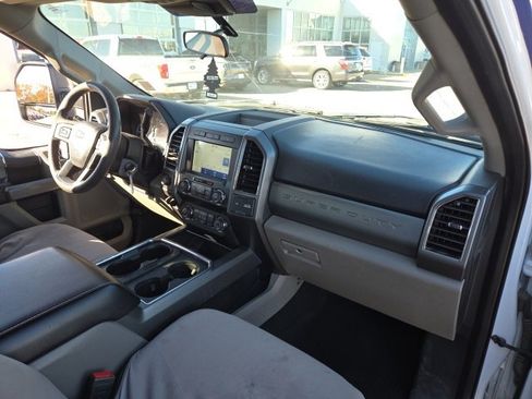 Used 2020 Ford F250 XLT w/ FX4 Off-Road Package image 10